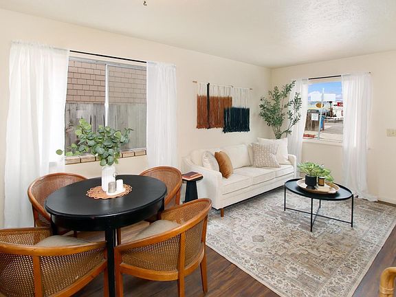 4th image of 313 Cypress Ave