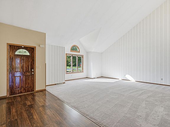 3rd image of 10360 S Mockingbird LANE