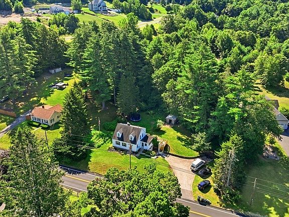 5th image of 219 Old Warren Rd