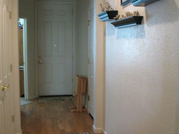 3rd image of 1749 Skinner Ave
