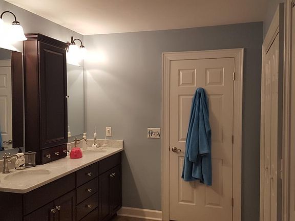 Master Bath- Bachelor height countertops