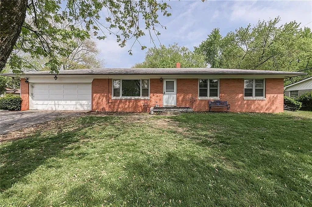 3 bed, 1188 sqft, $1,600 — Photo 1