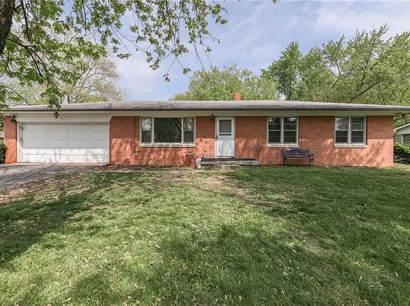 2136 Woodcrest Rd, Indianapolis, IN 46227