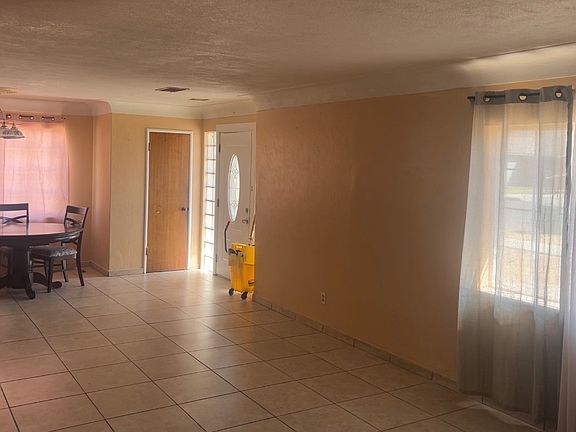 5th image of 814 Lake Ave