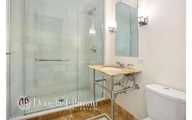 Rented by Douglas Elliman | media 20