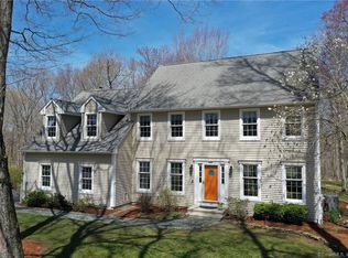 25 Fieldstone Dr, Hebron, CT 06248