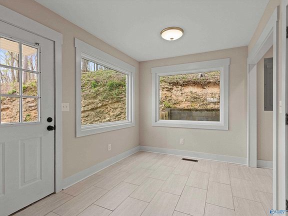 5th image of 8832 Curtis Rd