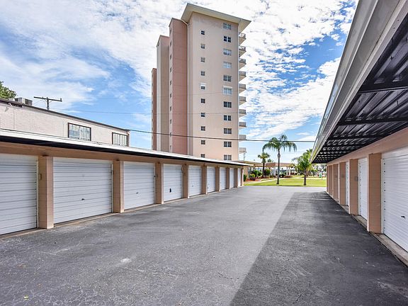 4th image of 404 S Beach St #70