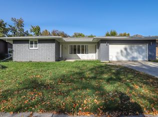 407 6th St W, West Fargo, ND 58078
