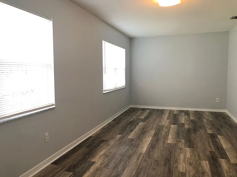 10602 Allisheim Ave — Photo 16