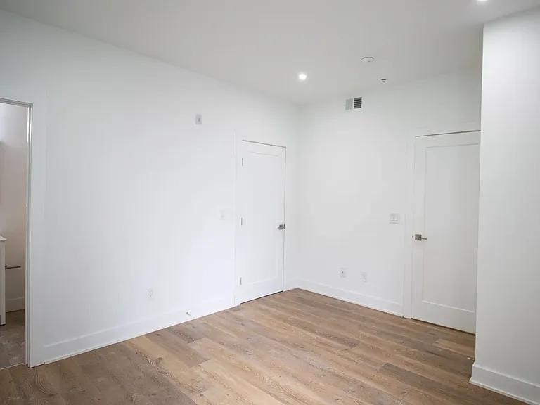 1740 N 22nd St #5 — Photo 17