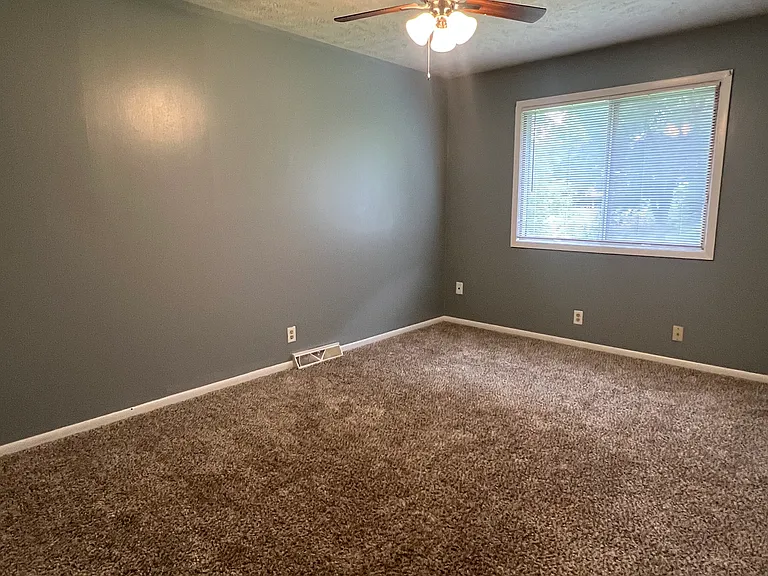 11226 Roxbury Dr #11226 — Photo 10