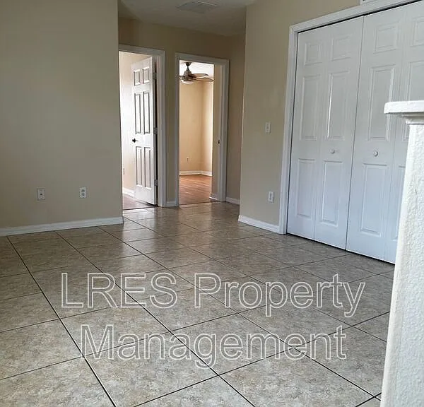 2825 Cliffe Ct — Photo 18