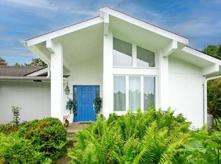 8 Dovas Path, Southampton, NY 11968