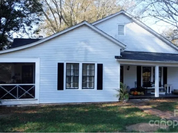 605 N Laurel St, Lincolnton, NC 28092