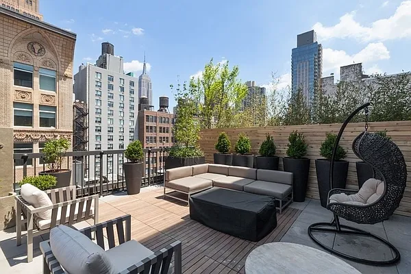 Rented by Greystar | media 4