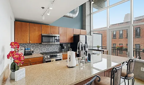 353 W 4th St #409 Photo 1