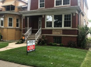 5010 W Oakdale Ave, Chicago, IL 60641