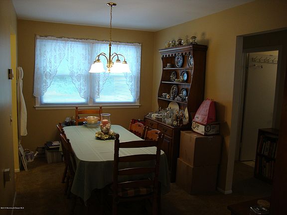 3rd image of 16 Caribou Drive