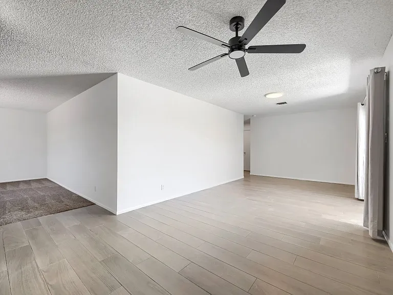 823 Center St — Photo 10