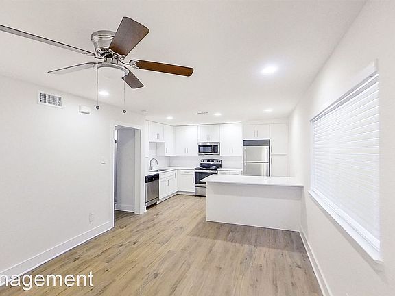 3rd image of 907 N Beacon St APT 104