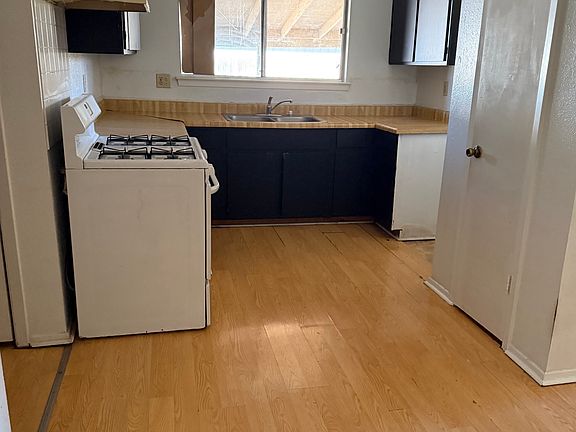 4th image of 5631 Fountainwood Dr