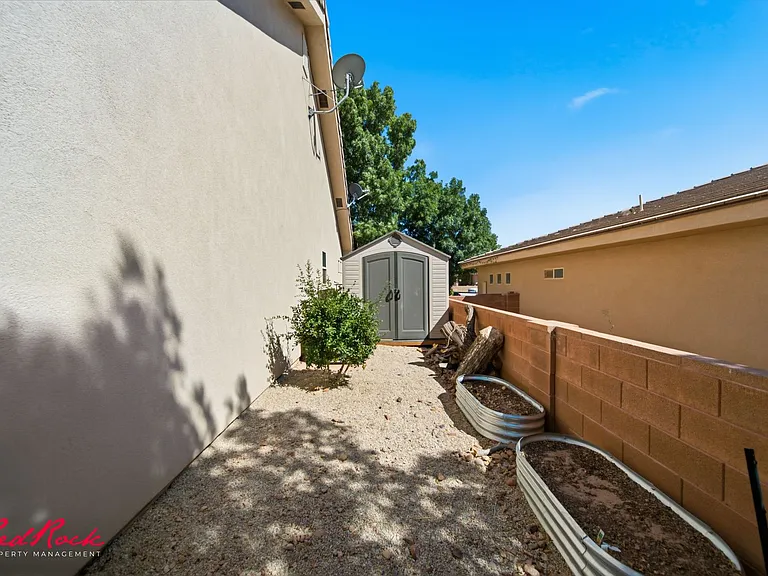 3304 W Palomar — Photo 39