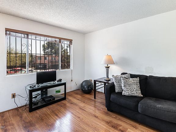 4th image of 6725 E Calle La Paz