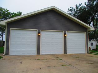 918 Mulberry St, Humboldt, KS 66748