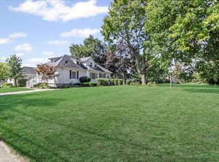 110 Lincoln Ave, Round Lake, IL