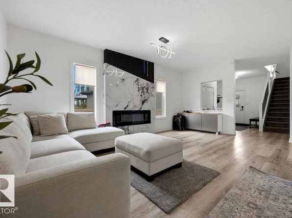 13703 166th Ave NW, Edmonton, AB T6V 0H5