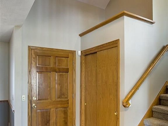 2nd image of 1908 Liberty Ln
