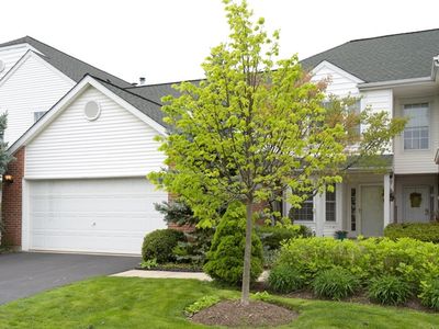 108 Meadowbrook Ln #D, Lake Bluff, IL, 60044