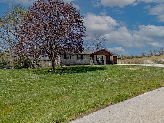 4th image of 615 Igo Ridge Rd