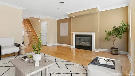 Living room thumbnail