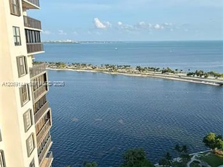 2333 Brickell Ave #CU-2512 — Photo 29