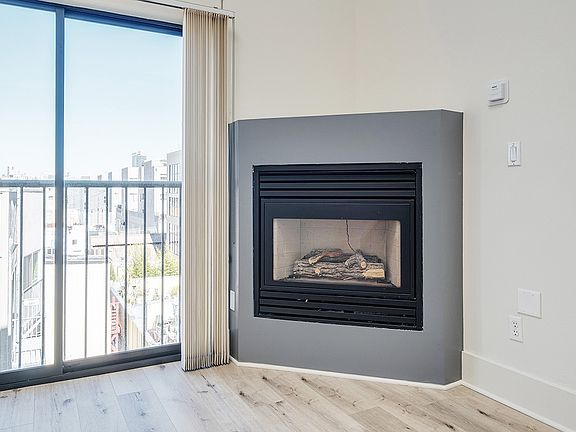 3rd image of 3388 17th St APT 202