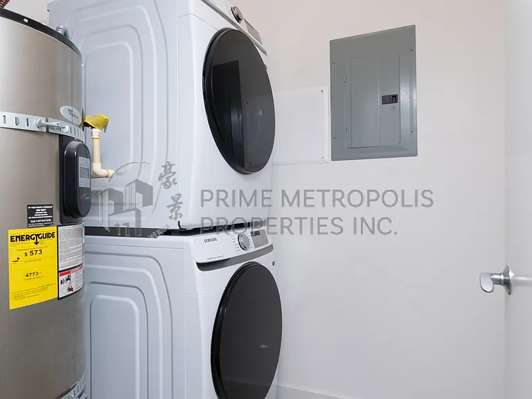 220 23rd Ave E #100 — Photo 13