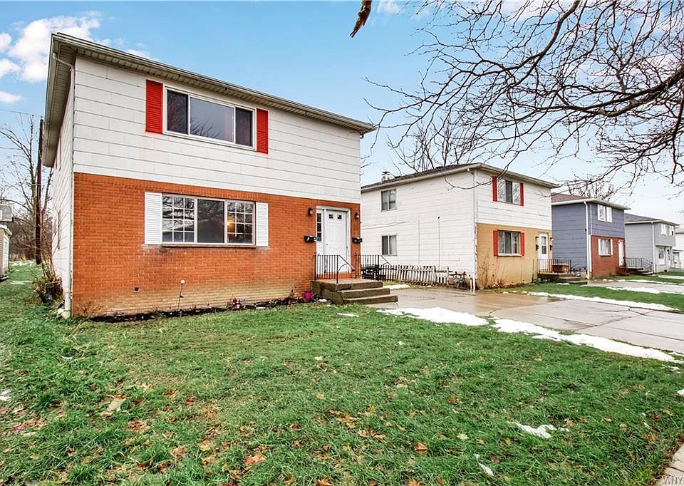 1st image of 66 Strasbourg Dr
