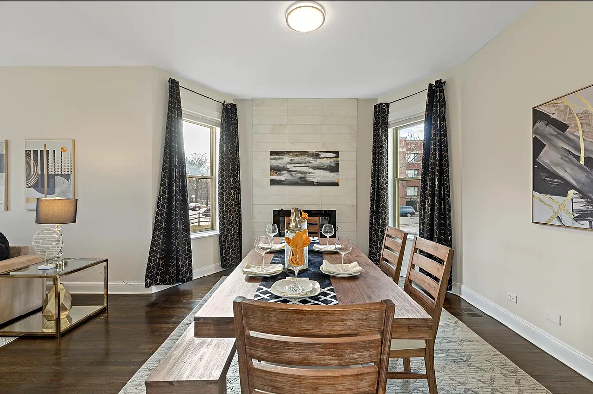 Unit Photo - 5536 S King Dr #1-10