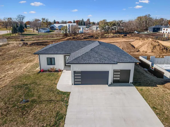 702 Pine St, Janesville, IA 50647