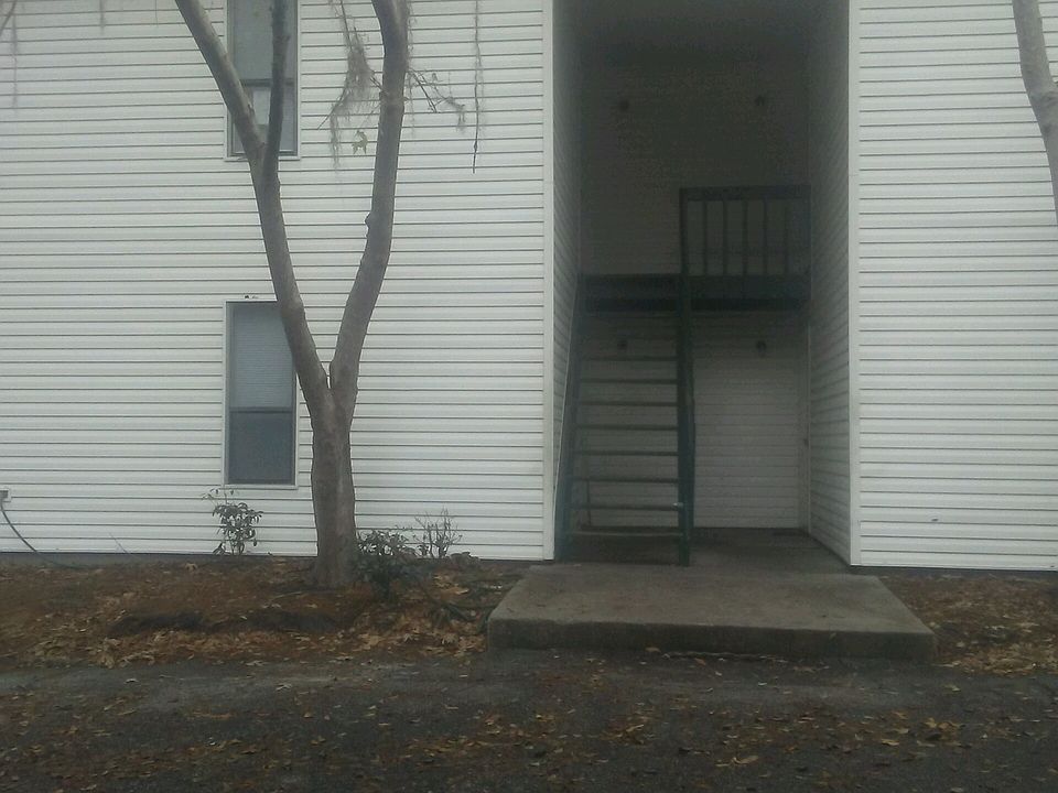 1st image of 1606 E Park Ave APT B6