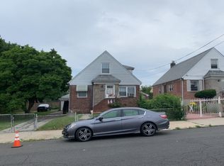 2245 95th St, Flushing, NY 11369