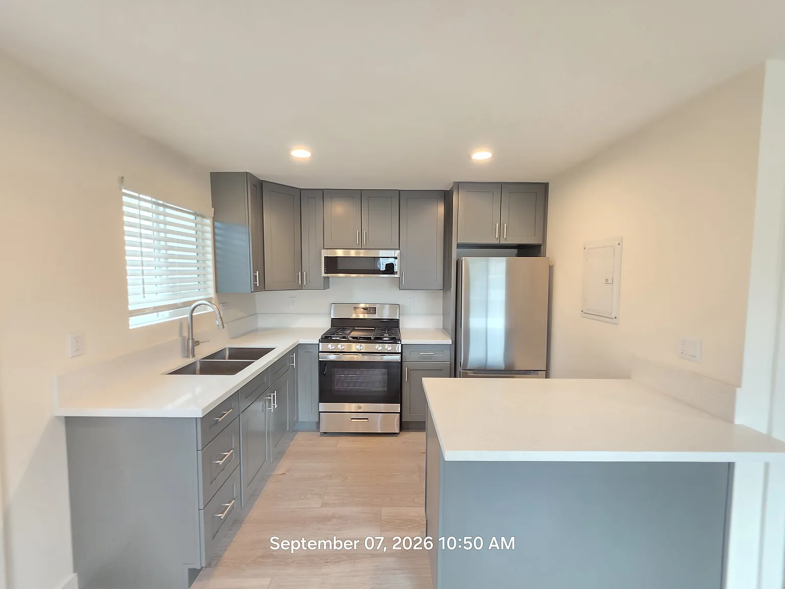 Studio, 400 sqft, $1,775 — Photo 2
