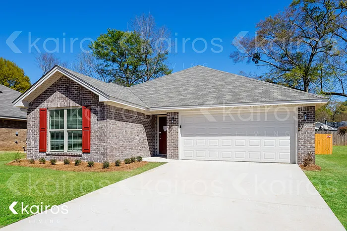 713 Park Ln — Photo 2