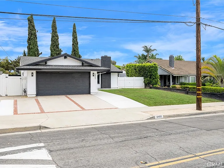 5402 Jefferson St — Photo 2