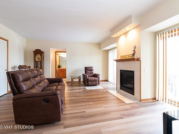2nd image of 16040 Boardwalk Ln Unit 2A