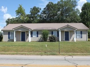 17 Truitt St, Manchester, GA 31816