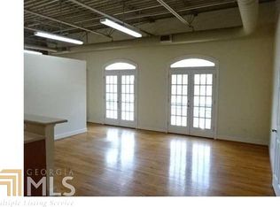 1611 White Way APT 4, East Point, GA 30344