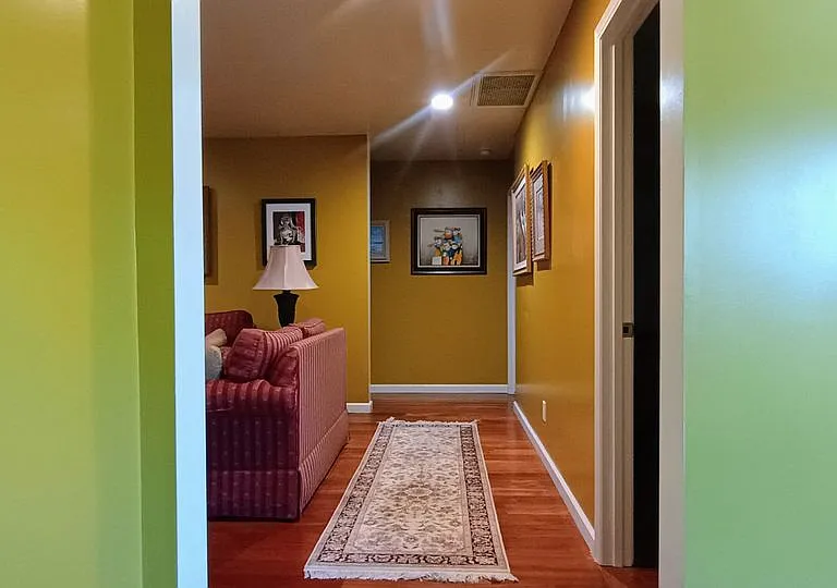 21323 Conradi Ave — Photo 5